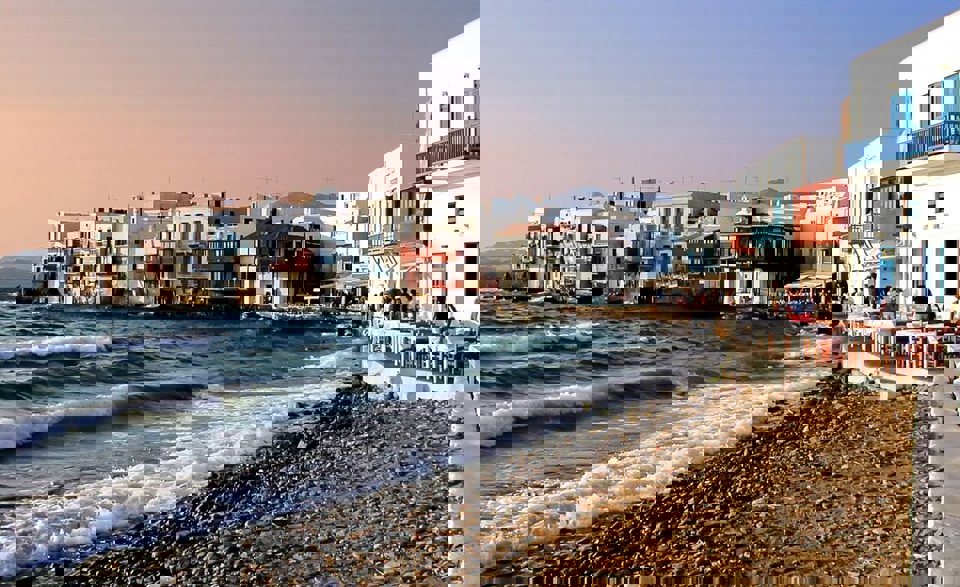 Mykonos accountants relocate to larger offices following recent market growth